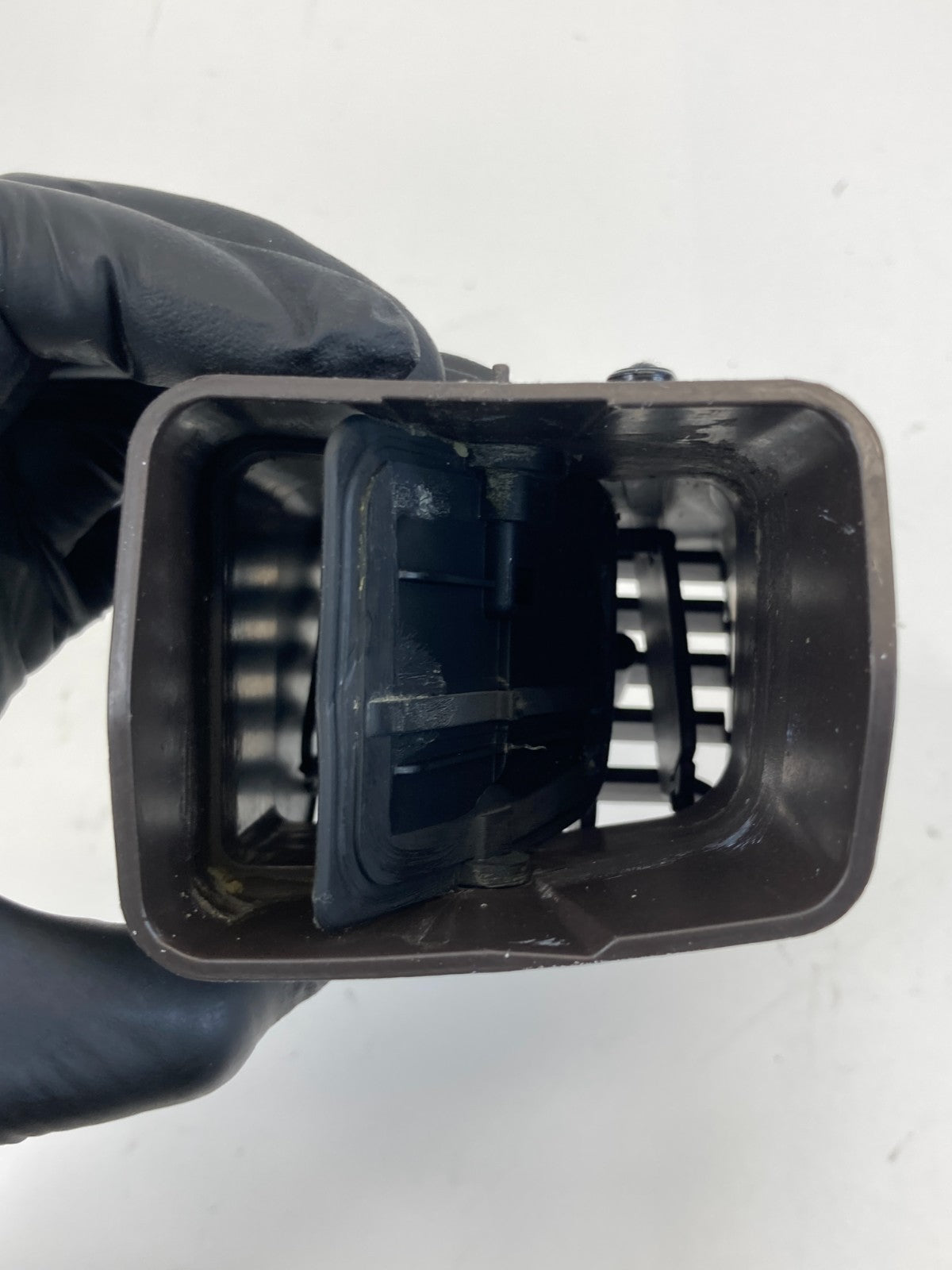 2011-2017 Buick Regal Dash Right Passenger Side A/C Air Vent Outer 13321922