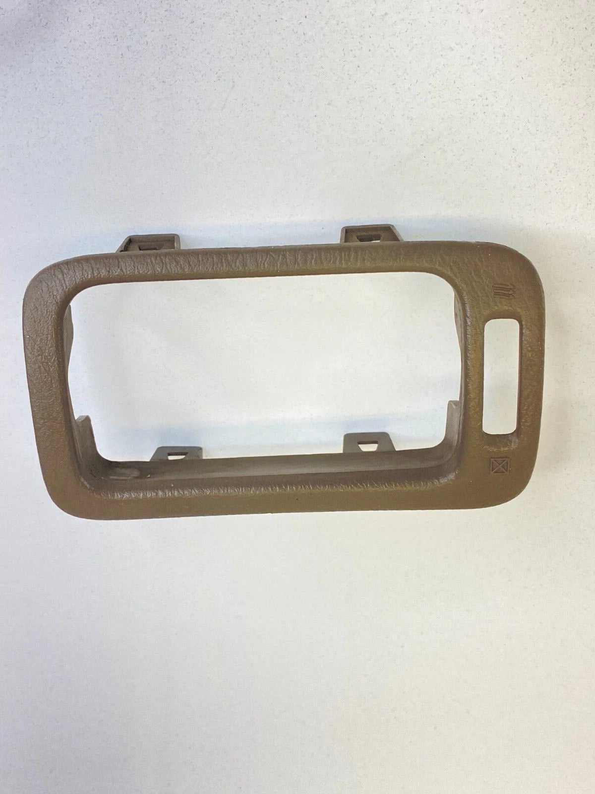 1998-2001 NISSAN ALTIMA DASH PASSENGER SIDE AIR VENT OUTER BEZEL TRIM OEM