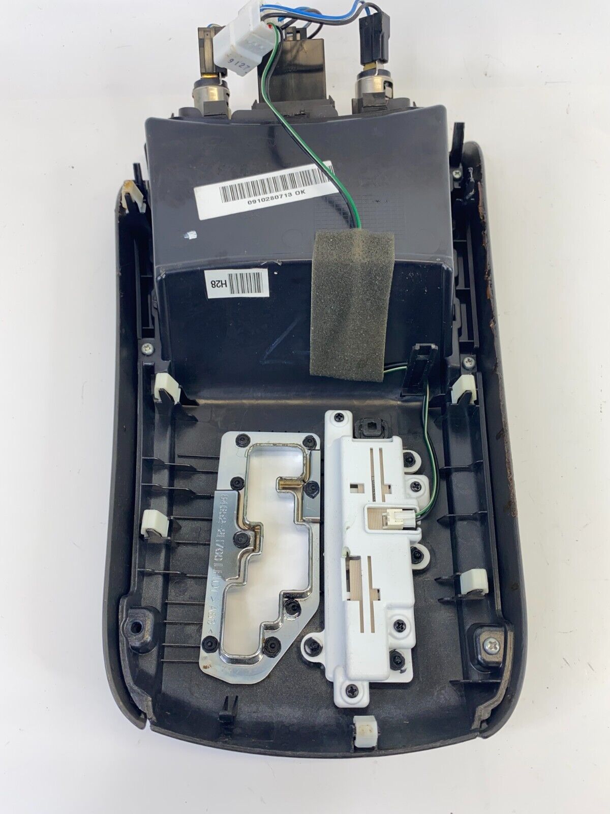 2010 Hyundai Elantra SEDAN A/T Center Console Shifter Shift Trim Bezel Assy OEM