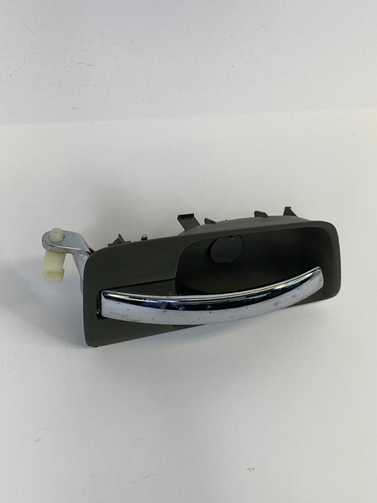 2005-2010 Chrysler 300 Sedan 4-DR 3.5L Front Right Door Inner Handle 1000106666