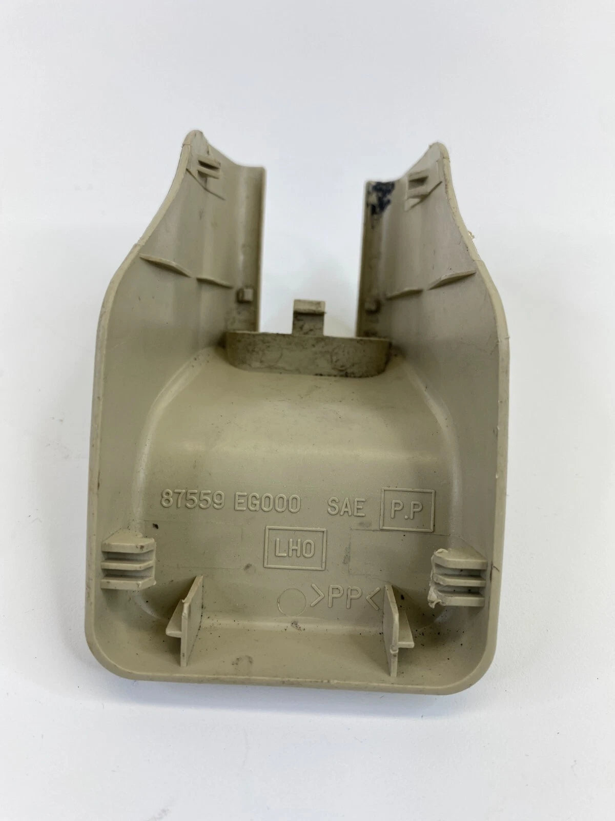 2006-2010 INFINITI M35 FRONT LEFT SEAT OUTER TRACK END INNER COVER 87559-EG000