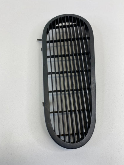 1998-2010 VOLKSWAGEN NEW BEETLE HATCHBACK TRUNK RIGHT SIDE SPEAKER COVER GRILLE
