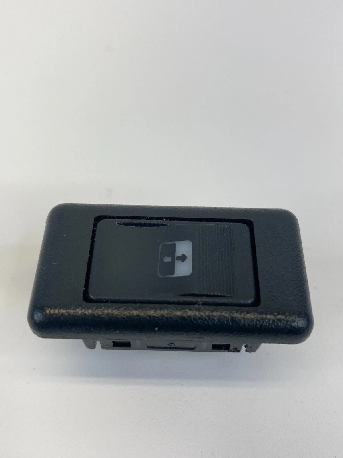 2007 07 TOYOTA CAMRY SUN ROOF SUNROOF MOONROOF CONTROL SWITCH BUTTON OEM