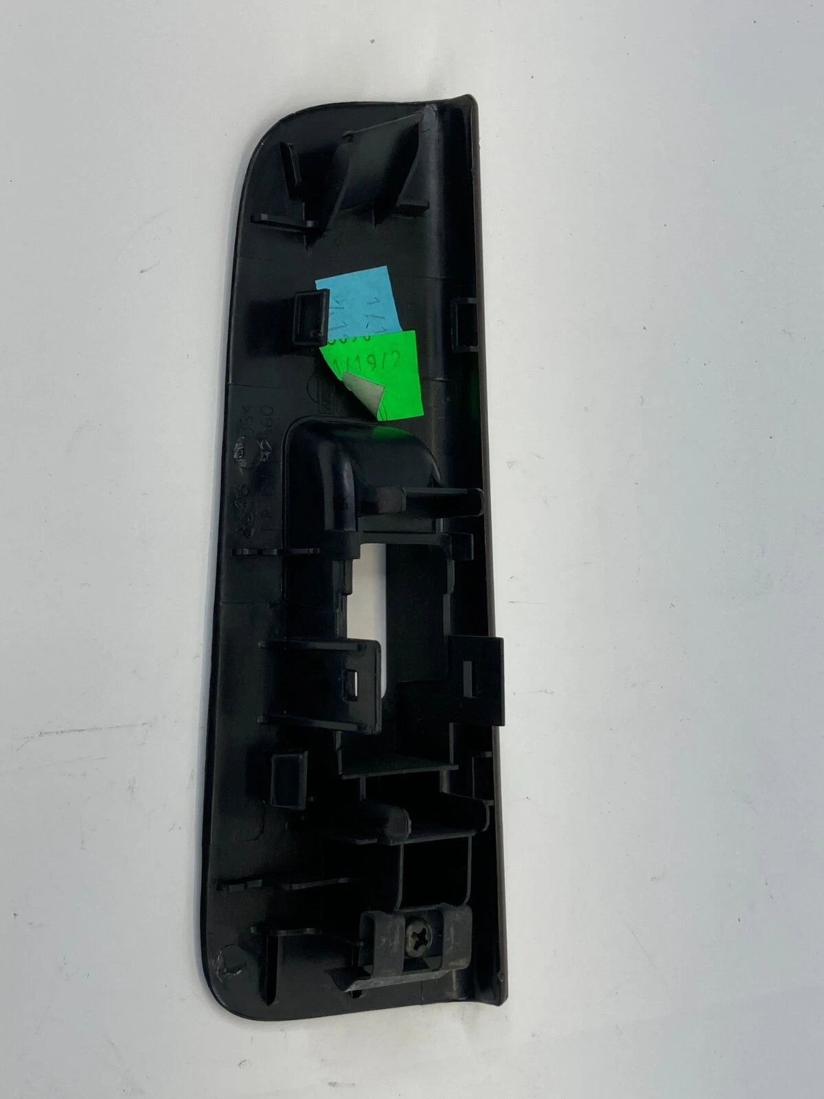 2005 2006 NISSAN ALTIMA REAR RIGHT BACK SIDE DOOR WINDOW SWITCH TRIM BEZEL OEM