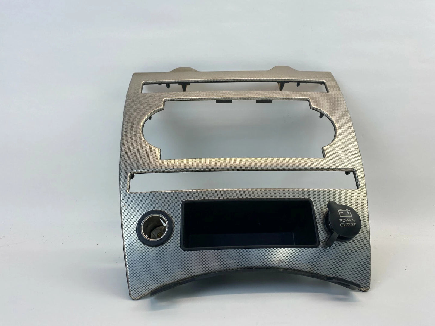 05 06 07 JEEP GRAND CHEROKEE DASH CENTER CLIMATE CONTROL BEZEL TRIM X35008103