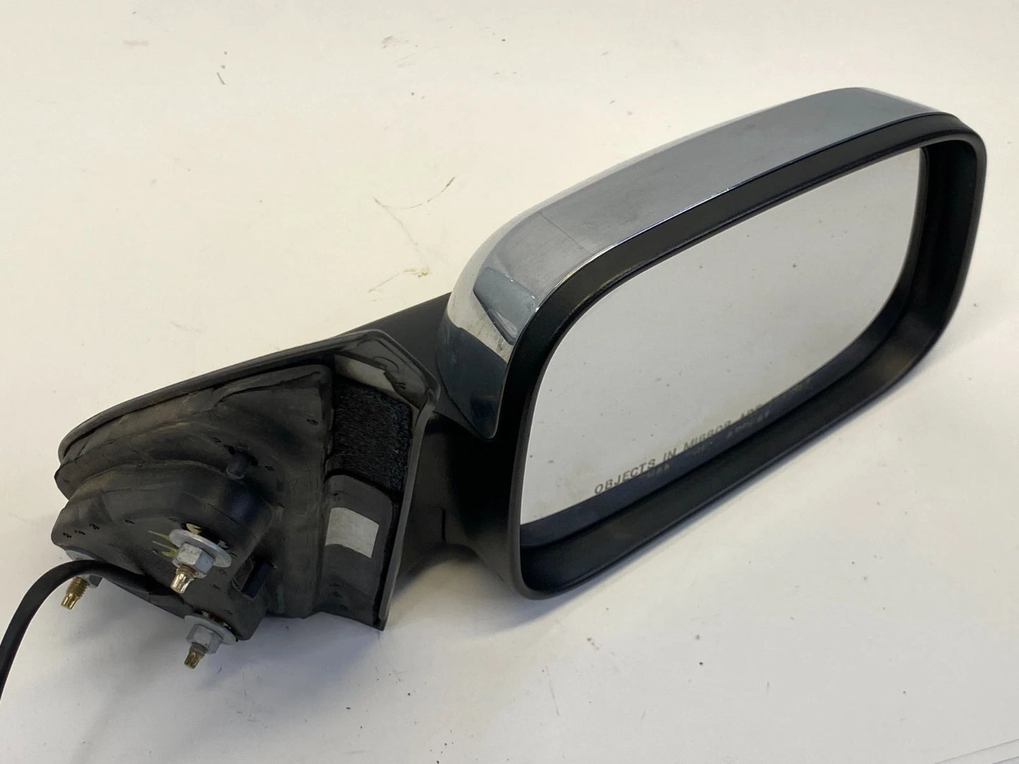 2006-2011 CHEVROLET HHR FRONT RIGHT PASSENGER SIDE VIEW DOOR MIRROR CHROME OEM
