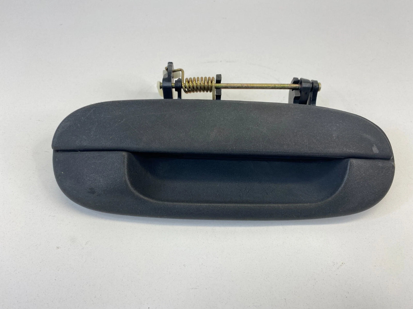 2002-2009 GMC ENVOY RIGHT SIDE DOOR EXTERIOR OUTSIDE DOOR HANDLE ASSEMBY OEM