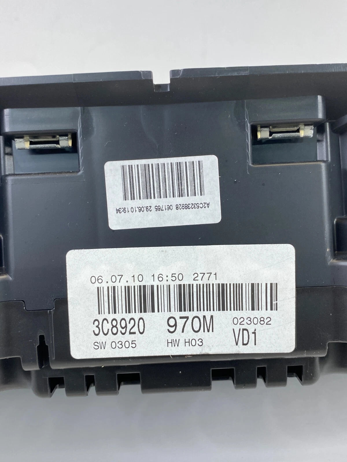 2010 2011 VOLKSWAGEN CC DASH CLUSTER SPEEDOMETER GAUGES 3C8-920-970-M 133K