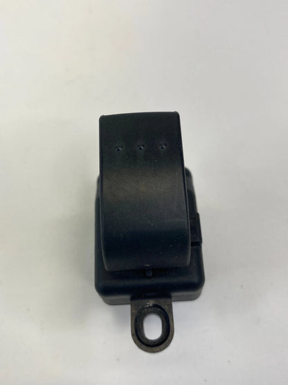 2004-2009 MAZDA 3 MAZDA3 REAR LEFT DOOR WINDOW CONTROL SWITCH B32H66370 OEM