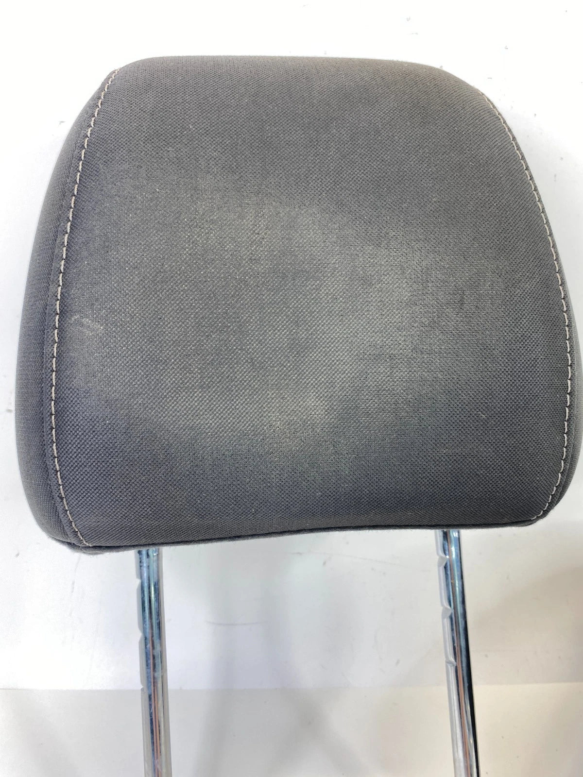 2013-2016 FORD ESCAPE FRONT LEFT & RIGHT SEAT HEADRESTS PAIR CLOTH OEM