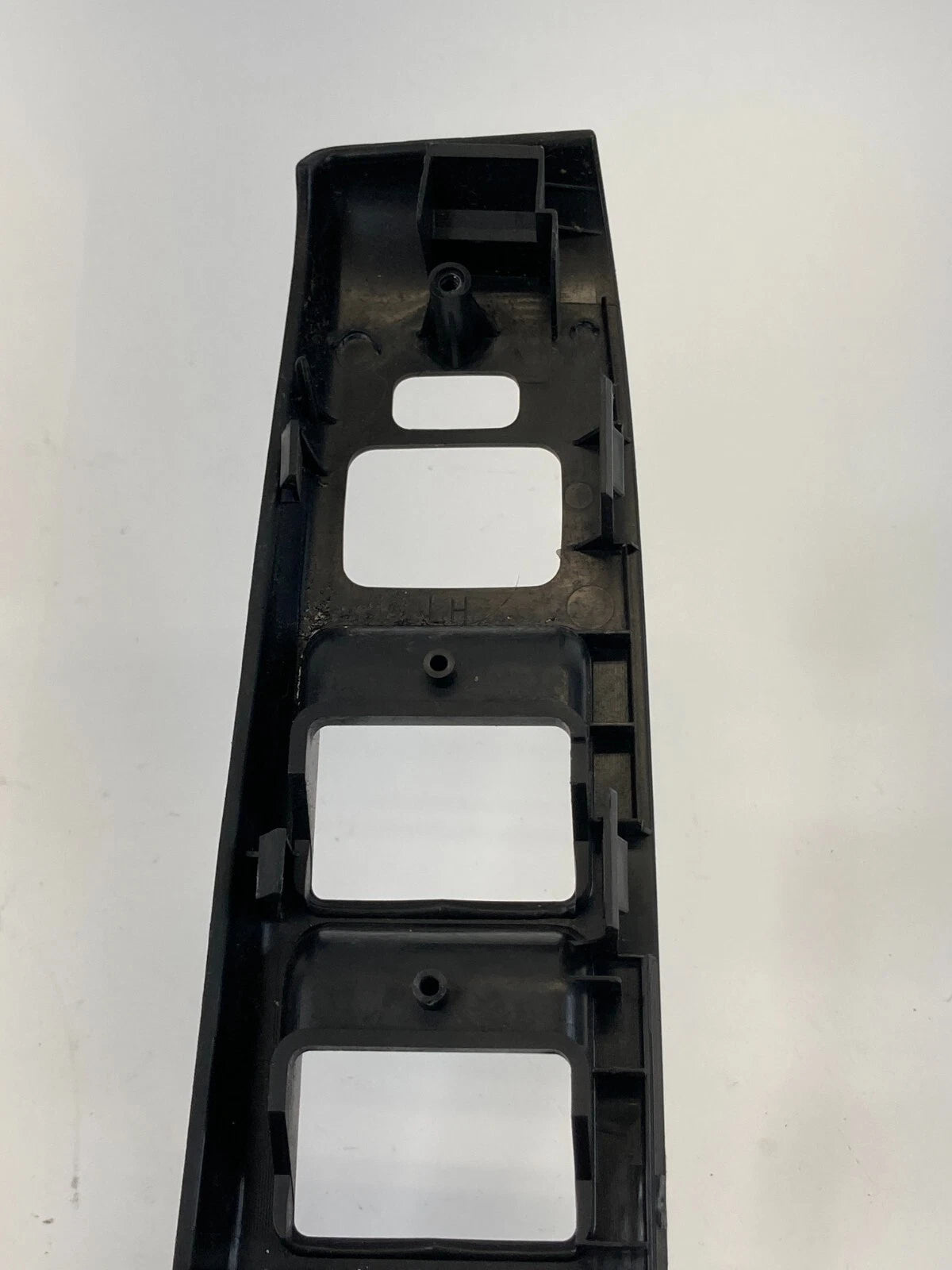 2006-2015 MAZDA5 MAZDA 5 FRONT LEFT DOOR MASTER WINDOW SWITCH BEZEL CC64684L6E02