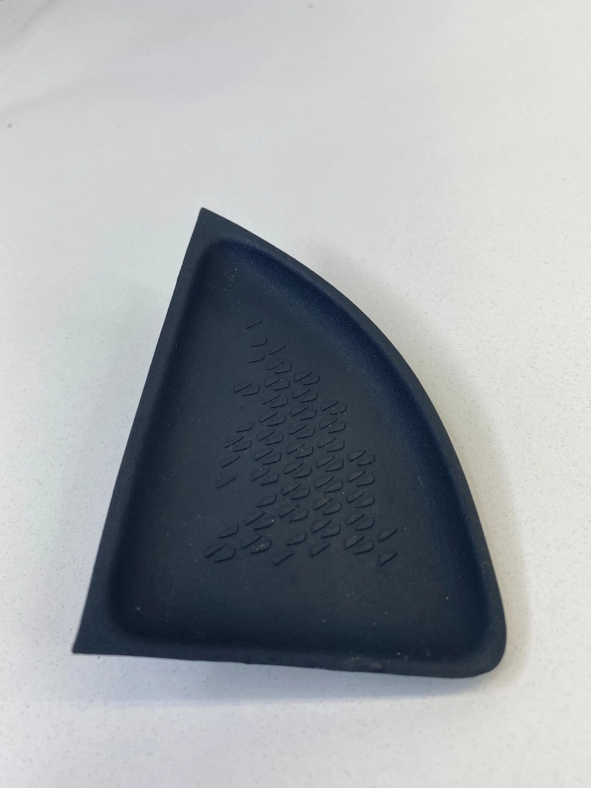 2013-2016 DODGE DART REAR RIGHT DOOR PULL RUBBER COVER MAT 1SW00TRMAA