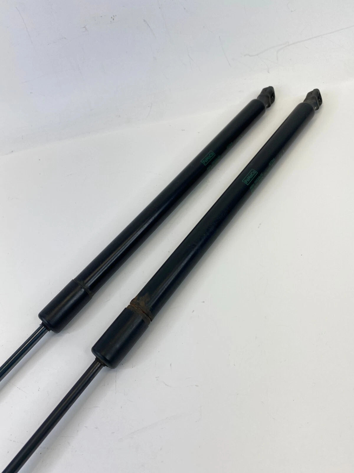 2008-2012 FORD ESCAPE REAR LIFTGATE SHOCK STRUT SUPPORT SET PAIR 8L74-78406A10