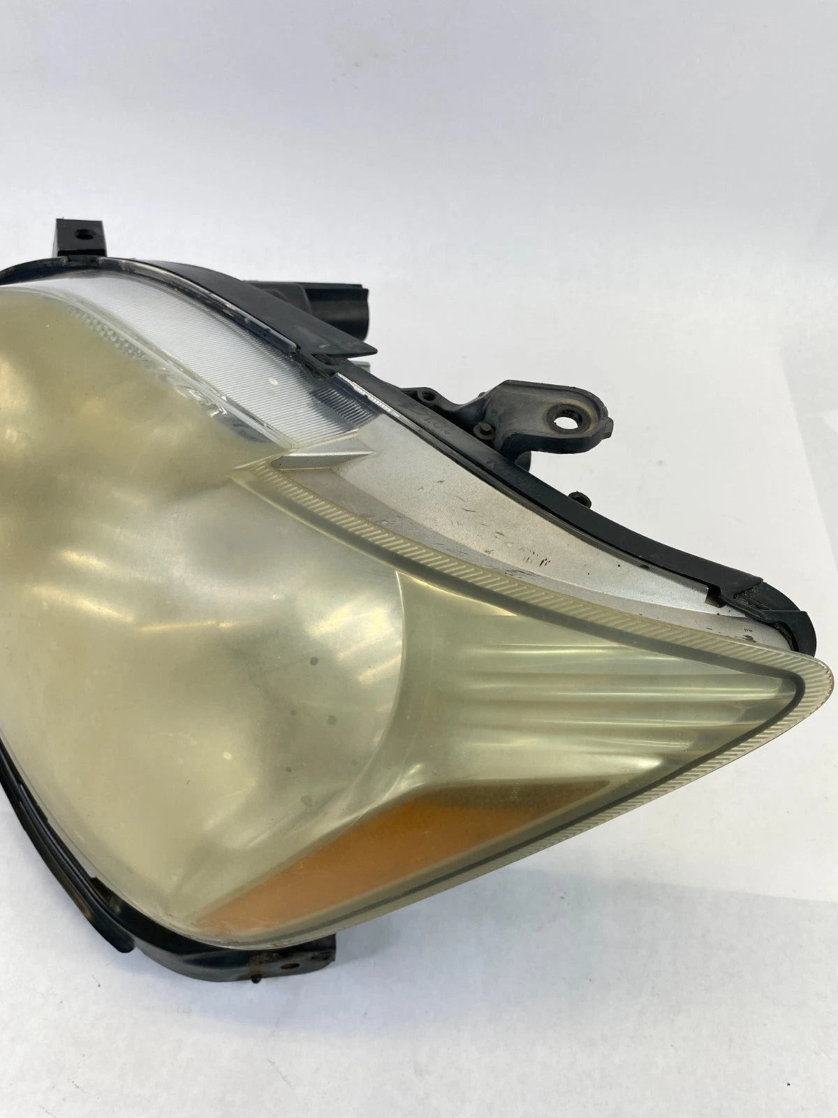 2005-2007 TOYOTA AVALON FRONT LEFT DRIVER HEADLIGHT HEADLAMP HALOGEN OEM