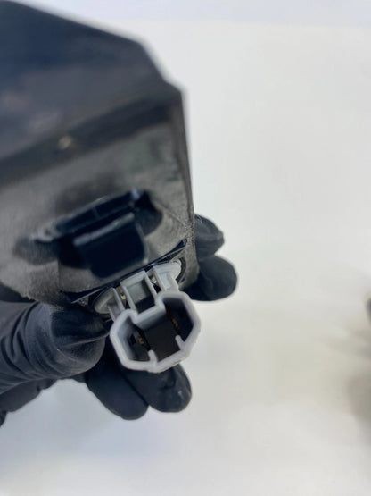 2002 2003 Lexus ES300 2004 Rear Trunk License Plate Light Lamp Set Pair OEM