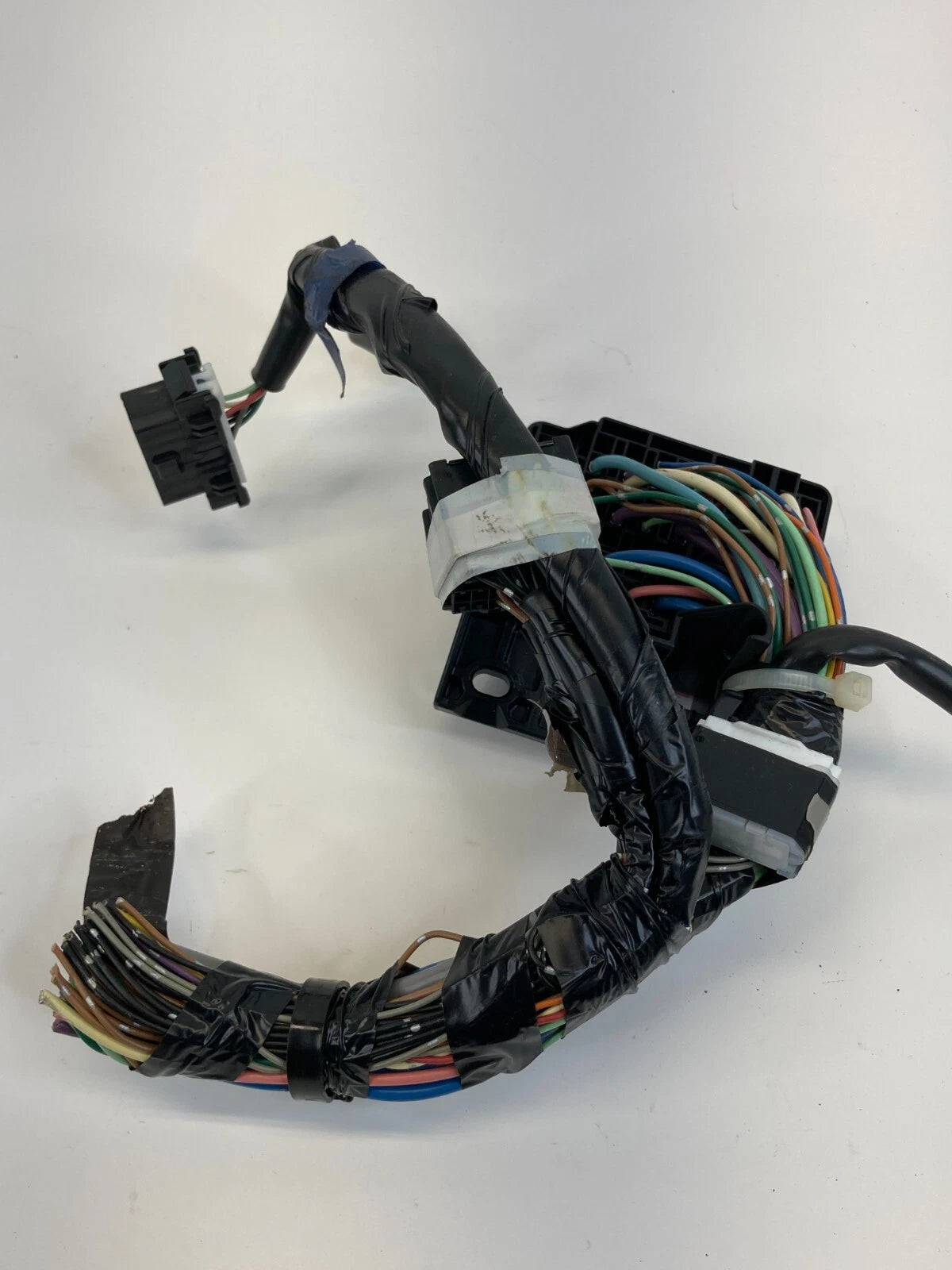 2011-2013 MAZDA 3 2.0L UNDER DASH CABIN INTERIOR FUSE RELAY BOX UNIT OEM FACTORY