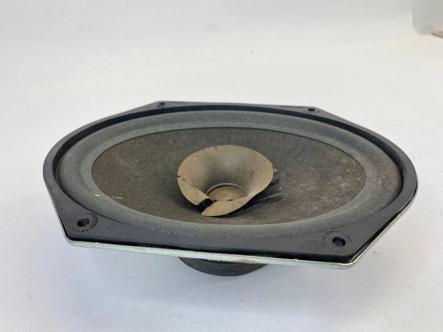 2009-2011 FORD FOCUS REAR LEFT DRIVER SIDE DOOR SPEAKER AUDIO 8R3T-18808-BA OEM