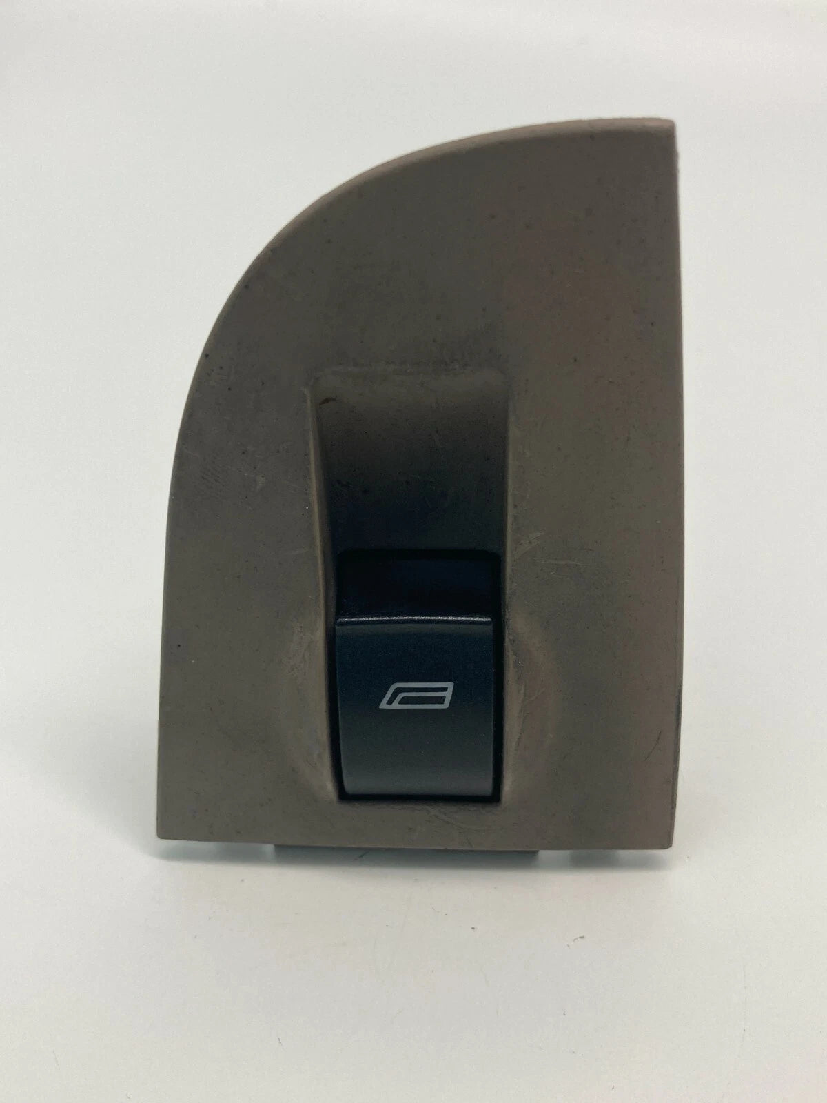 98-04 AUDI A6 ALLROAD QUATTRO REAR RIGHT BACK DOOR WINDOW CONTROL SWITCH
