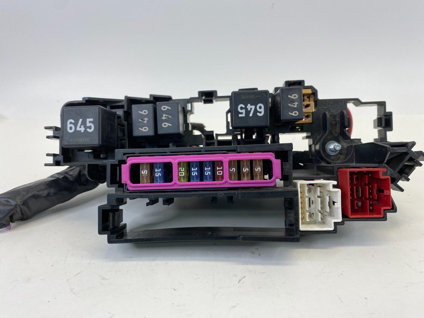 2009-2012 Audi A4 Quattro 2.0L MT Interior Fuse Box FuseBox Relay Module OEM