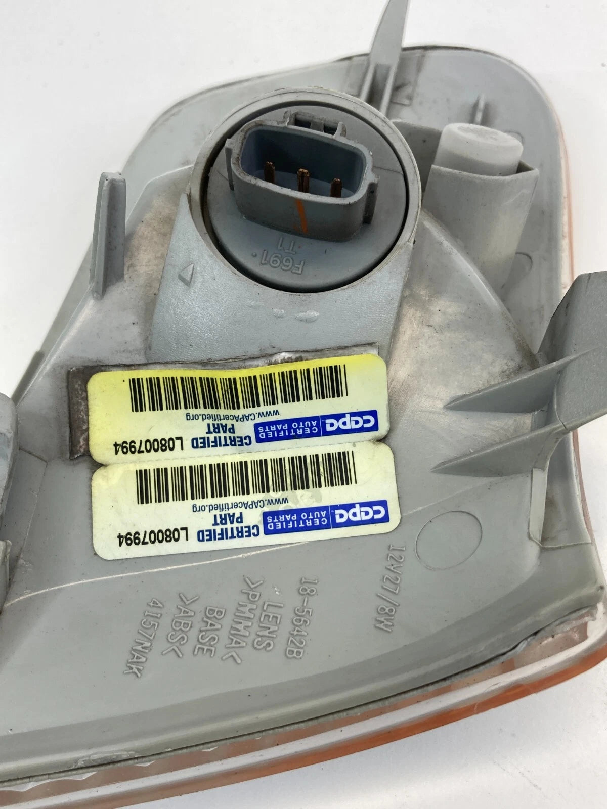 2001 2002 TOYOTA COROLLA FRONT LEFT DRIVER CORNER PARK TURN SIGNAL LIGHT LAMP