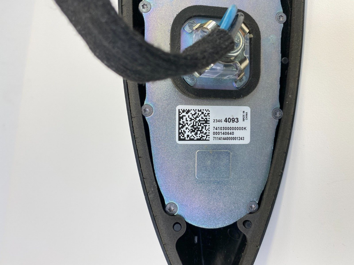 2013-2015 Chevrolet Malibu Exterior AM/FM Radio Roof Mount Antenna 23464093 OEM