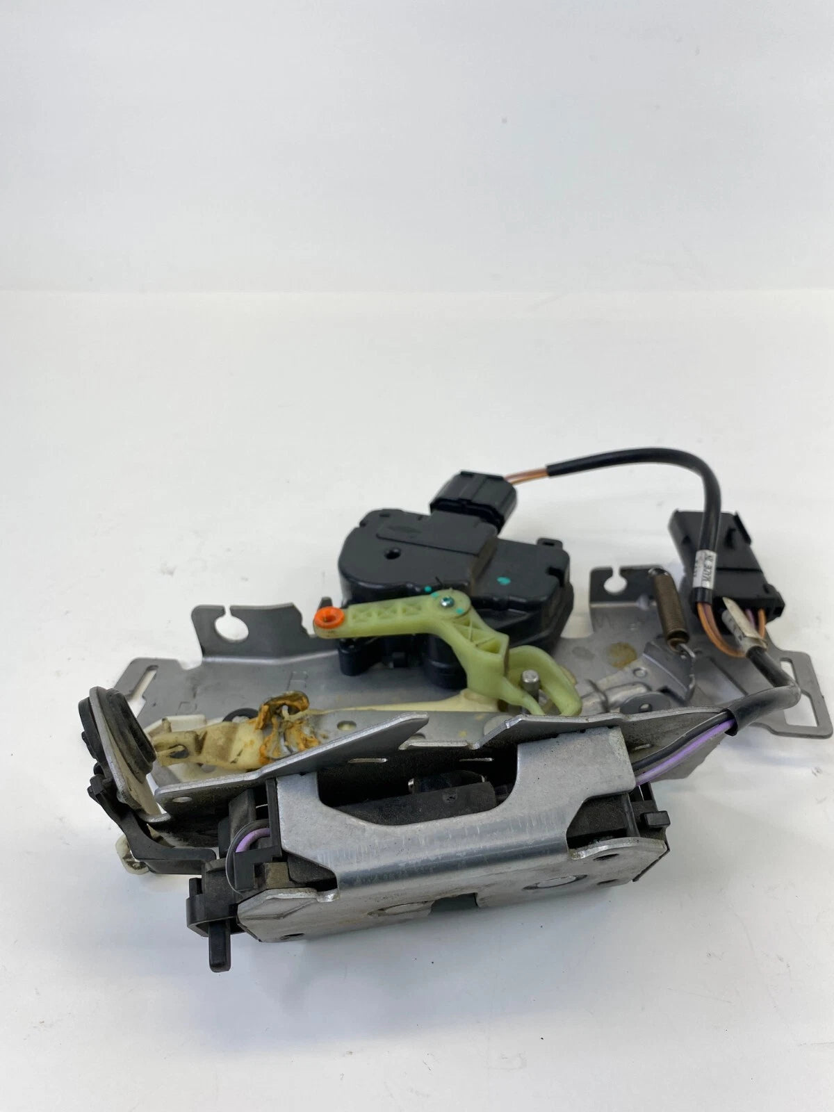 2008-2016 CHRYSLER TOWN & COUNTRY REAR LEFT SLIDING DOOR LATCH LOCK ACTUATOR OEM