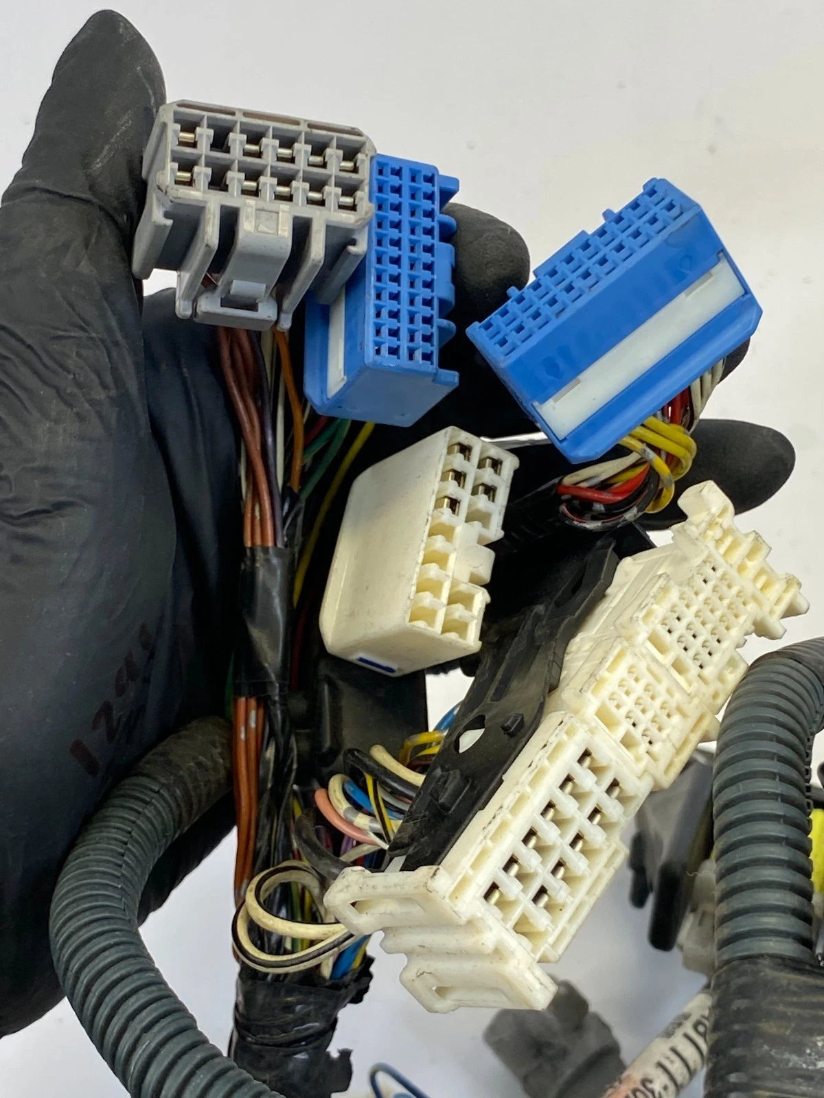 2007-2011 LEXUS GS350 3.5L FUSE BOX RELAY BLOCK ASSEMBLY W/ WIRING HARNESS OEM