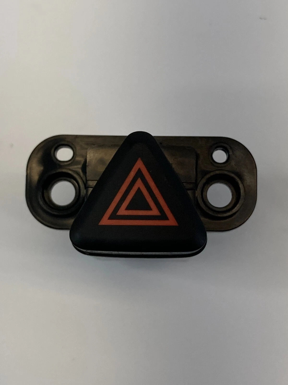12-20 CHEVROLET SONIC EMERGENCY LIGHT WARNING HAZARD SWITCH BUTTON 202007554