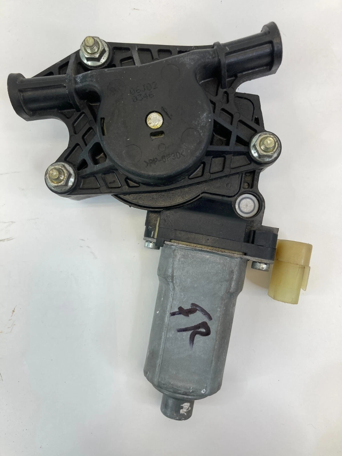 2006-2011 HYUNDAI ACCENT SEDAN FRONT RIGHT PASSENGER POWER WINDOW MOTOR OEM