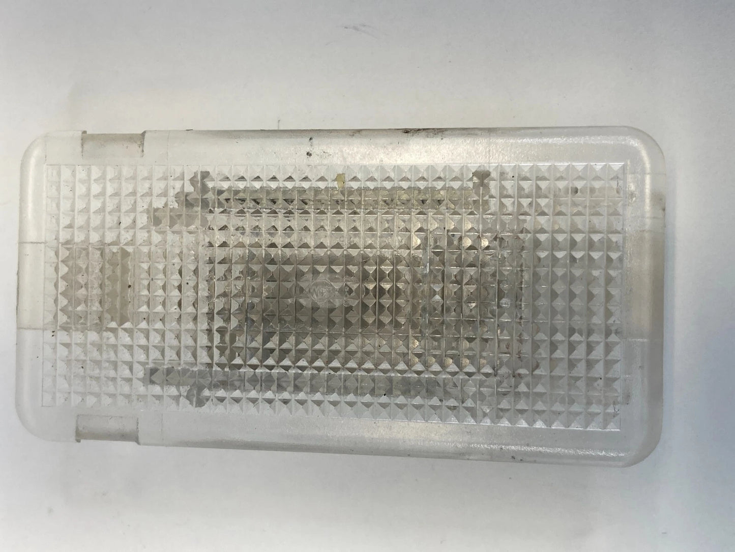 2004-2007 BMW 530I 525I 06-10 550I GLOVE BOX COURTESY LIGHT LAMP 63316962040 OEM