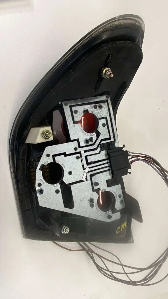 1998 1999 MERCEDES-BENZ E430 SMOKED TAIL LIGHT LAMP LEFT SIDE OUTER AFTERMARKET
