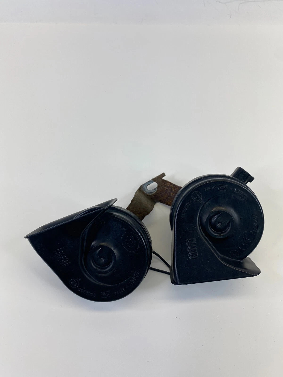 2010 2011 2012 CADILLAC SRX DUAL NOTE HORN HIGH & LOW NOTE SET E3-0055306 OEM