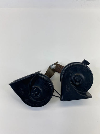 2010 2011 2012 CADILLAC SRX DUAL NOTE HORN HIGH & LOW NOTE SET E3-0055306 OEM