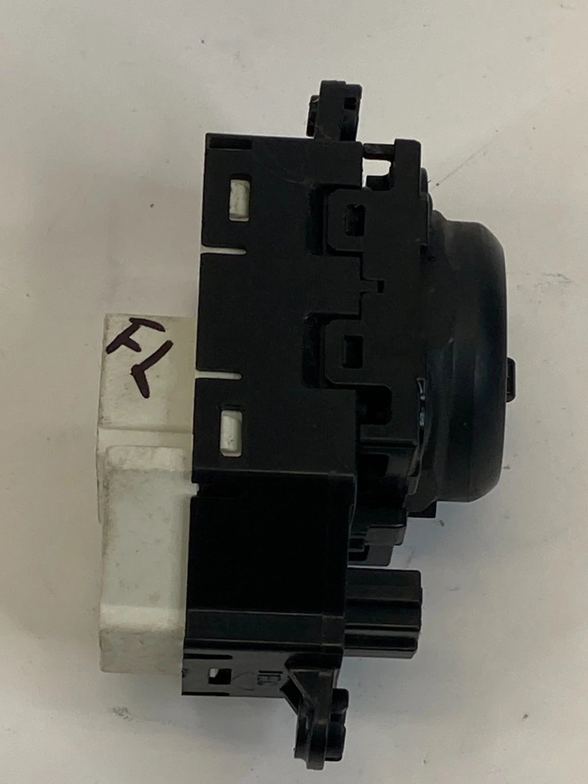12 13 14 15 16 17 HYUNDAI ACCENT SIDE VIEW POWER DOOR MIRROR CONTROL SWITCH OEM