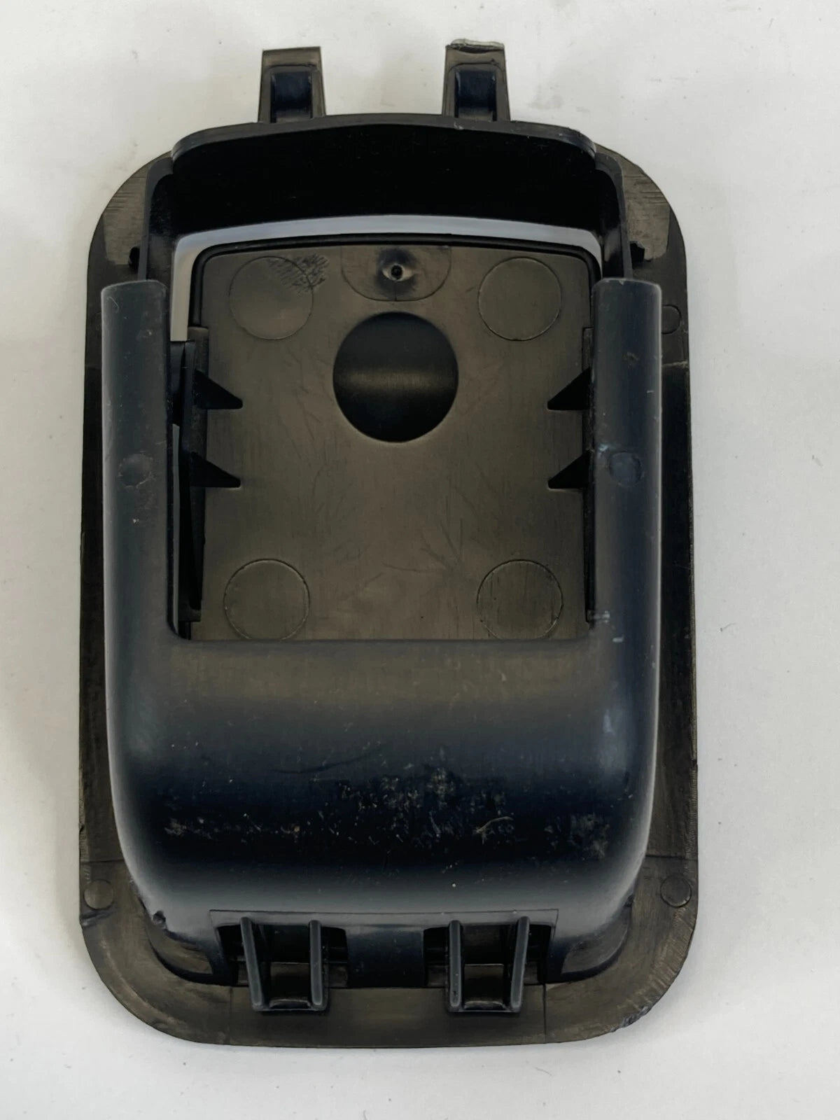 2011-2019 CHEVROLET CRUZE REAR SEAT CHILD SAFETY ANCHOR HOOK COVER LID 5034901