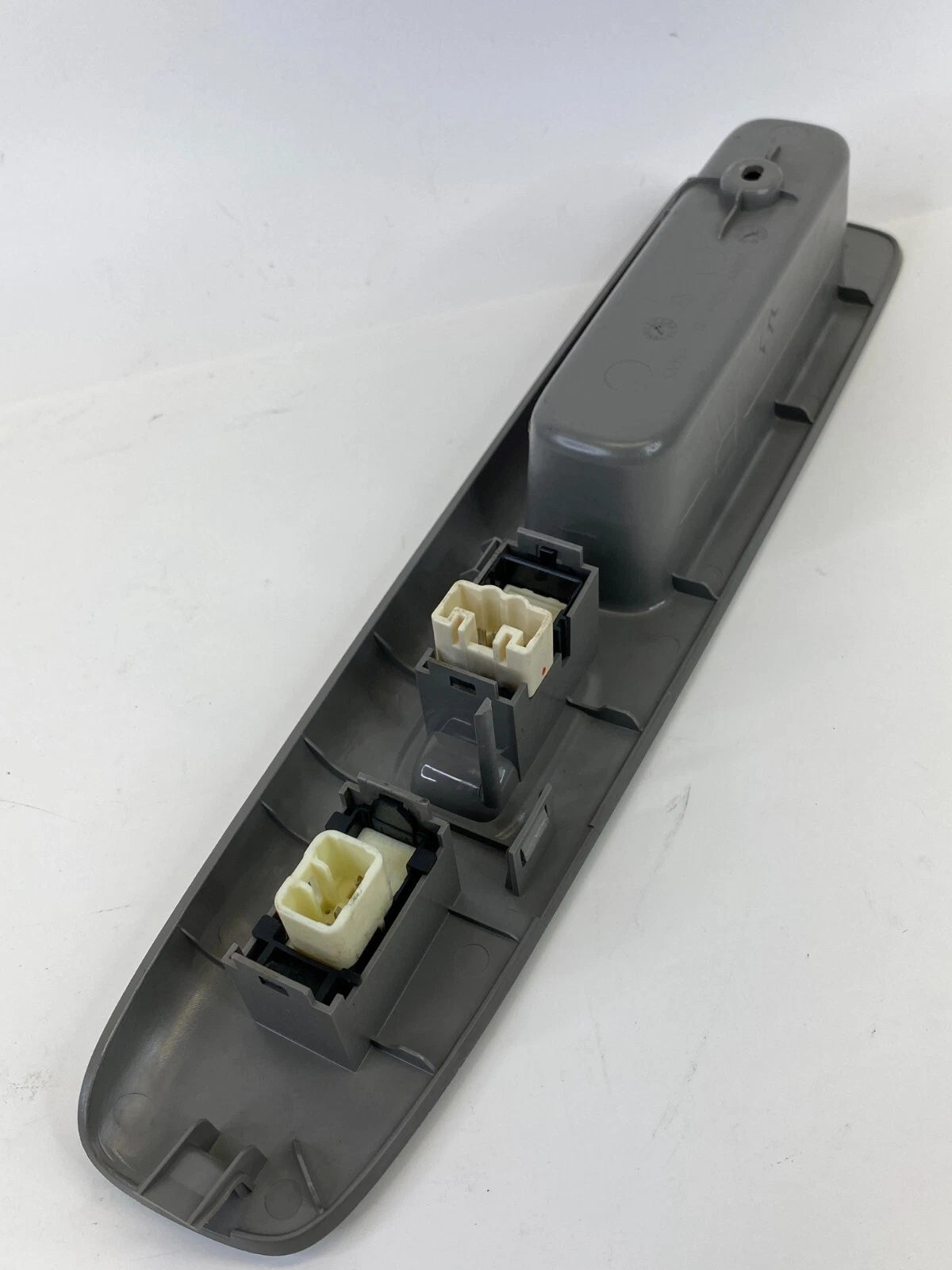 2002-2006 TOYOTA CAMRY FRONT RIGHT SIDE WINDOW SWITCH W/ BEZEL 74231-AA060