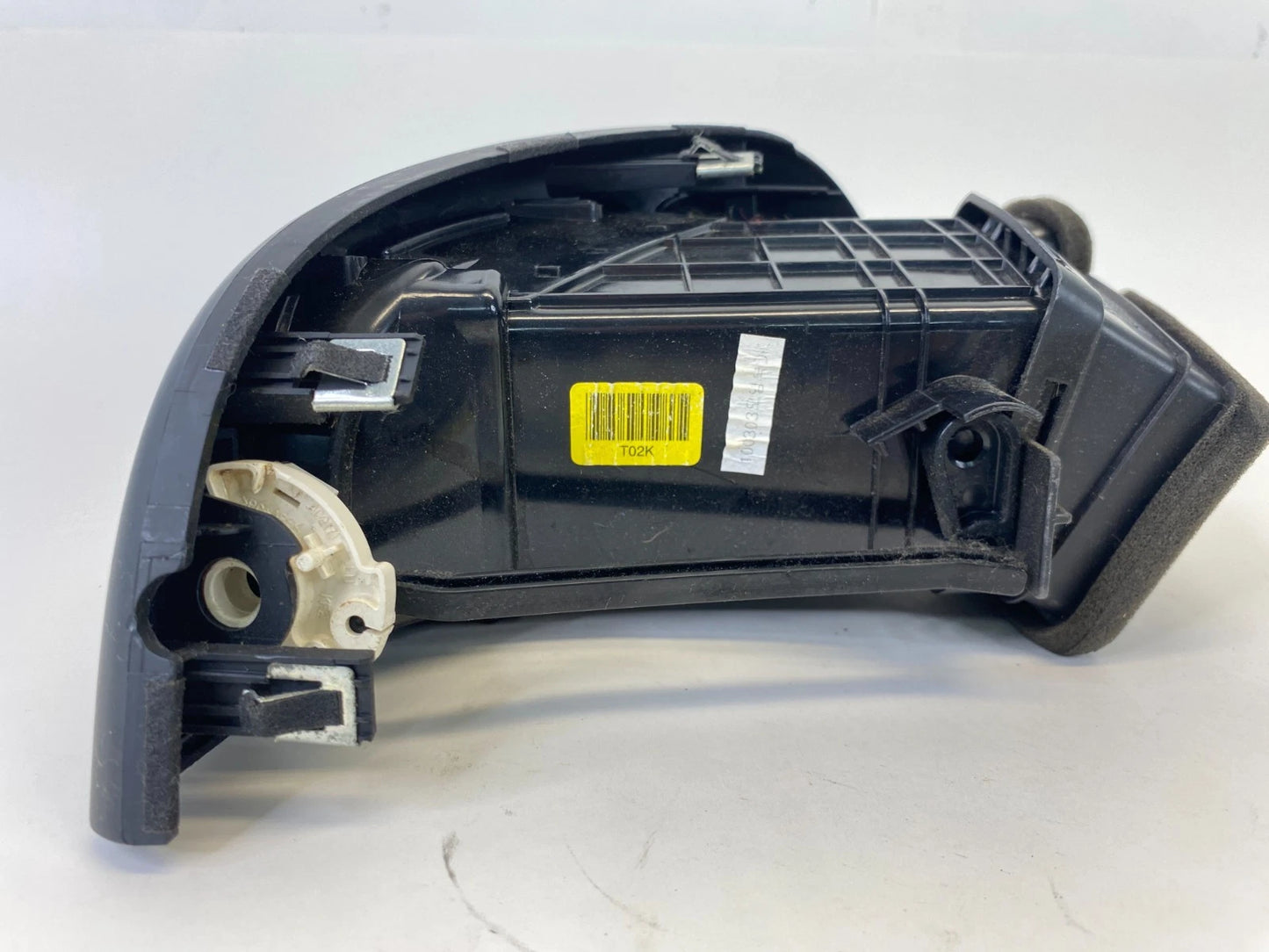 2010-2013 KIA FORTE FRONT RIGHT PASSENGER SIDE DASH OUTER AIR VENT GRILLE OEM