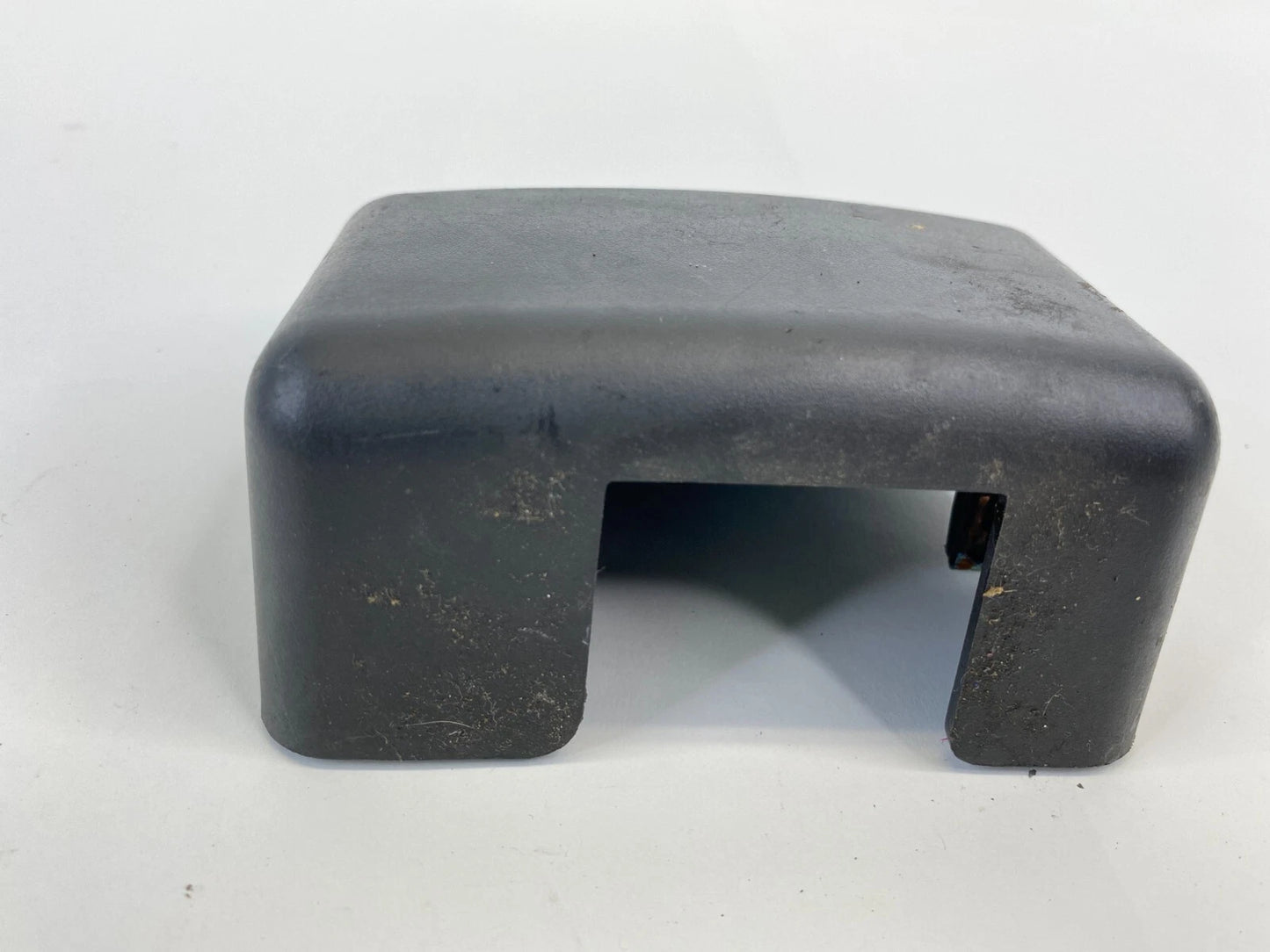 2006-2012 FORD FUSION FRONT RIGHT SEAT REAR TRACK COVER TRIM 6E53-54618D000-AA