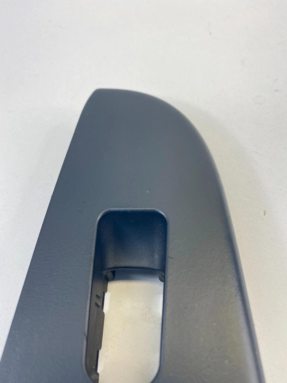 07-10 HYUNDAI ELANTRA REAR LEFT SIDE DOOR WINDOW SWITCH BEZEL 935802H000 OEM