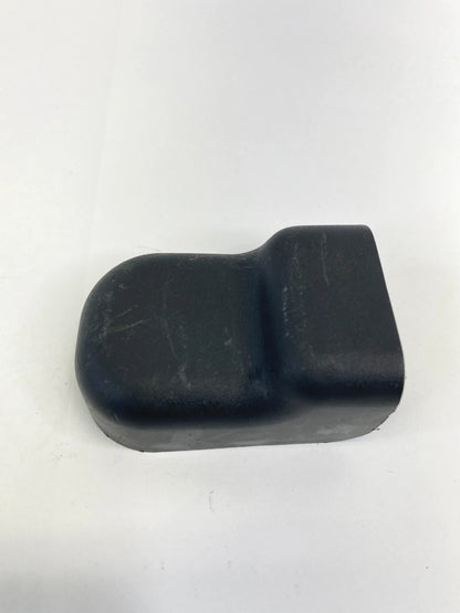 2007-2010 HYUNDAI ELANTRA SDN LEFT SEAT TRACK END CAP COVER TRIM 88567-3K000 OEM