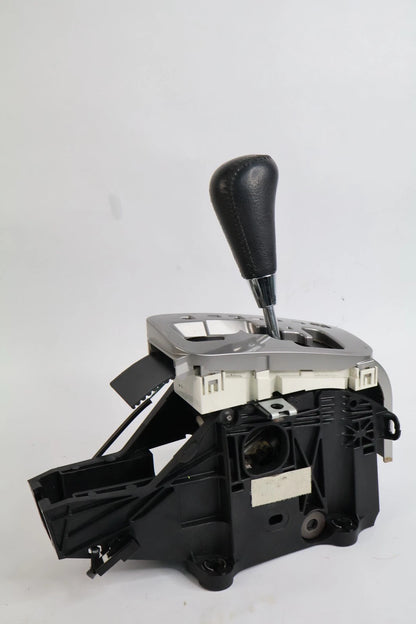 2003-2009 TOYOTA 4RUNNER AUTOMATIC FLOOR GEAR SHIFTER LEVER HANDLE ASSEMBLY