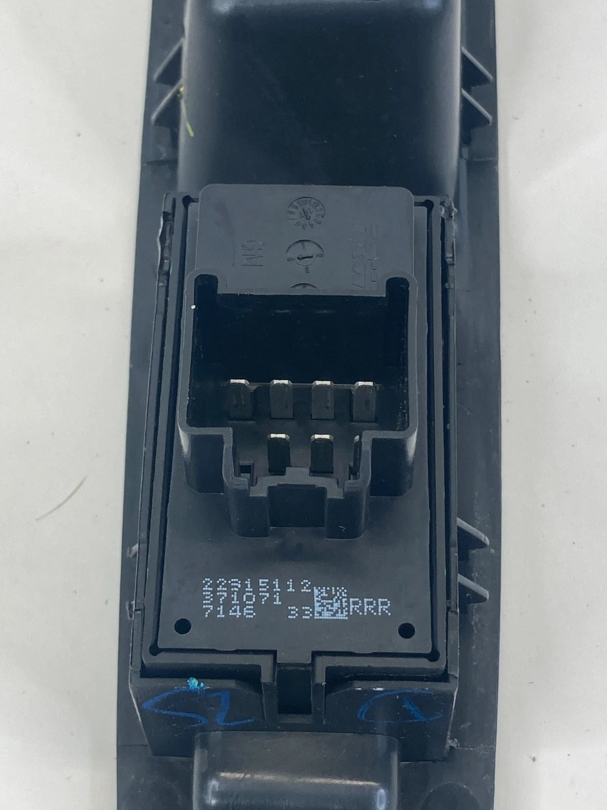 2017-2019 Chevrolet Trax Rear Left Back Window Control Switch 22915112 OEM