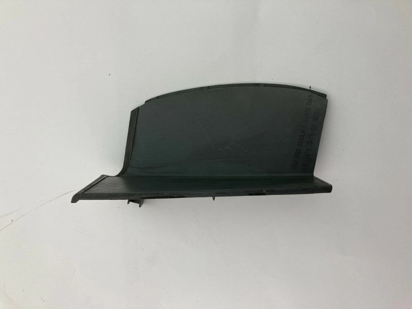 2006 2007 HYUNDAI SONATA REAR RIGHT PASSENGER SIDE TAIL LIGHT COVER TRIM PANEL