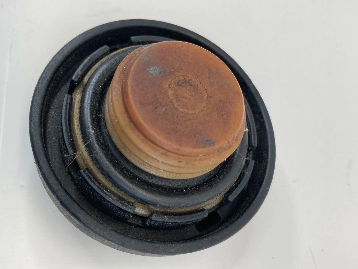 2006-2022 ACCENT 07-20 ELANTRA ENGINE OIL FILLER TANK CAP COVER LID SAE 5W20 OEM