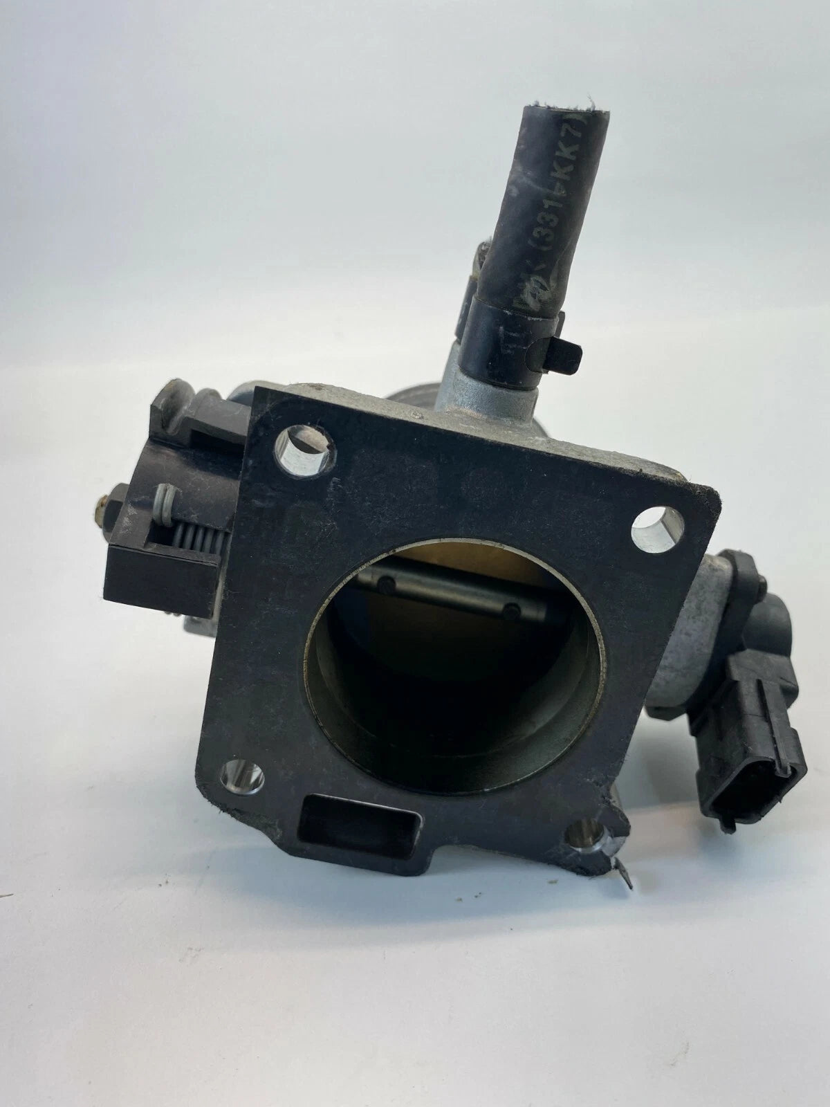 2006-2011 HYUNDAI ACCENT 1.6L HATCHBACK THROTTLE BODY VALVE ASSEMBLY OEM