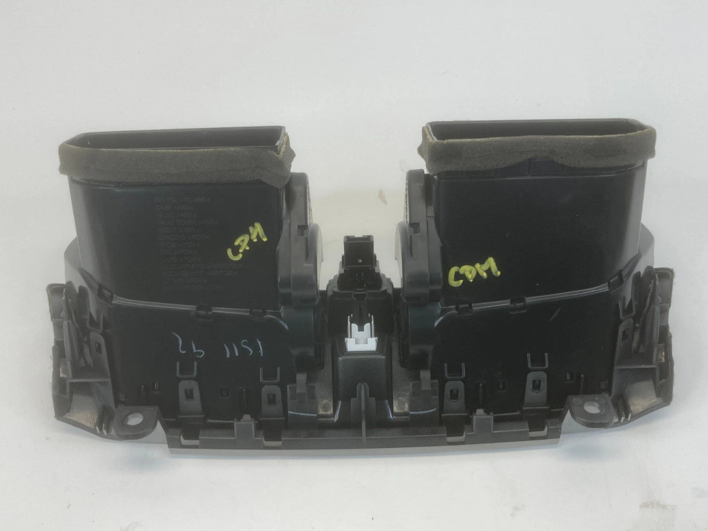 2013-2015 NISSAN SENTRA FRONT DASH BOARD AC HEATER VENT GRILLE 68750-3SG1A OEM