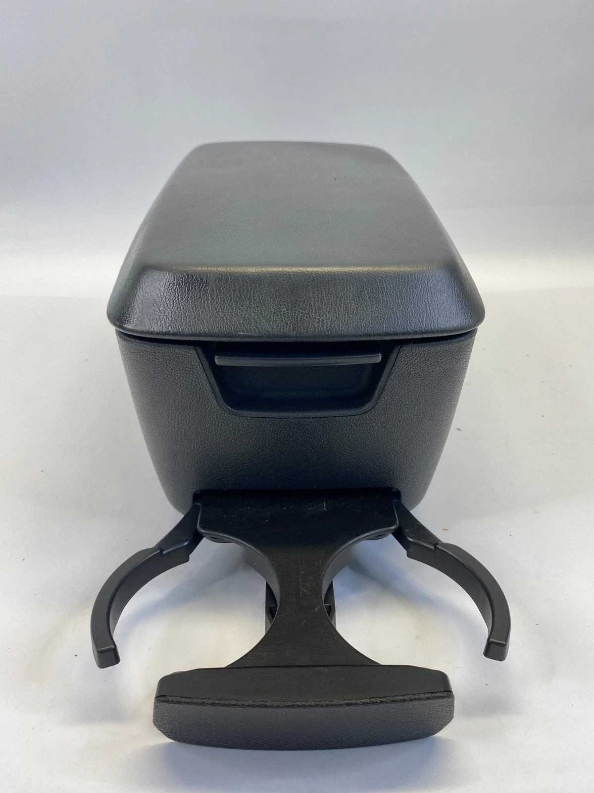 2006-2009 PONTIAC TORRENT FRONT CENTER CONSOLE LID ARMREST ASSEMBLY BLACK OEM