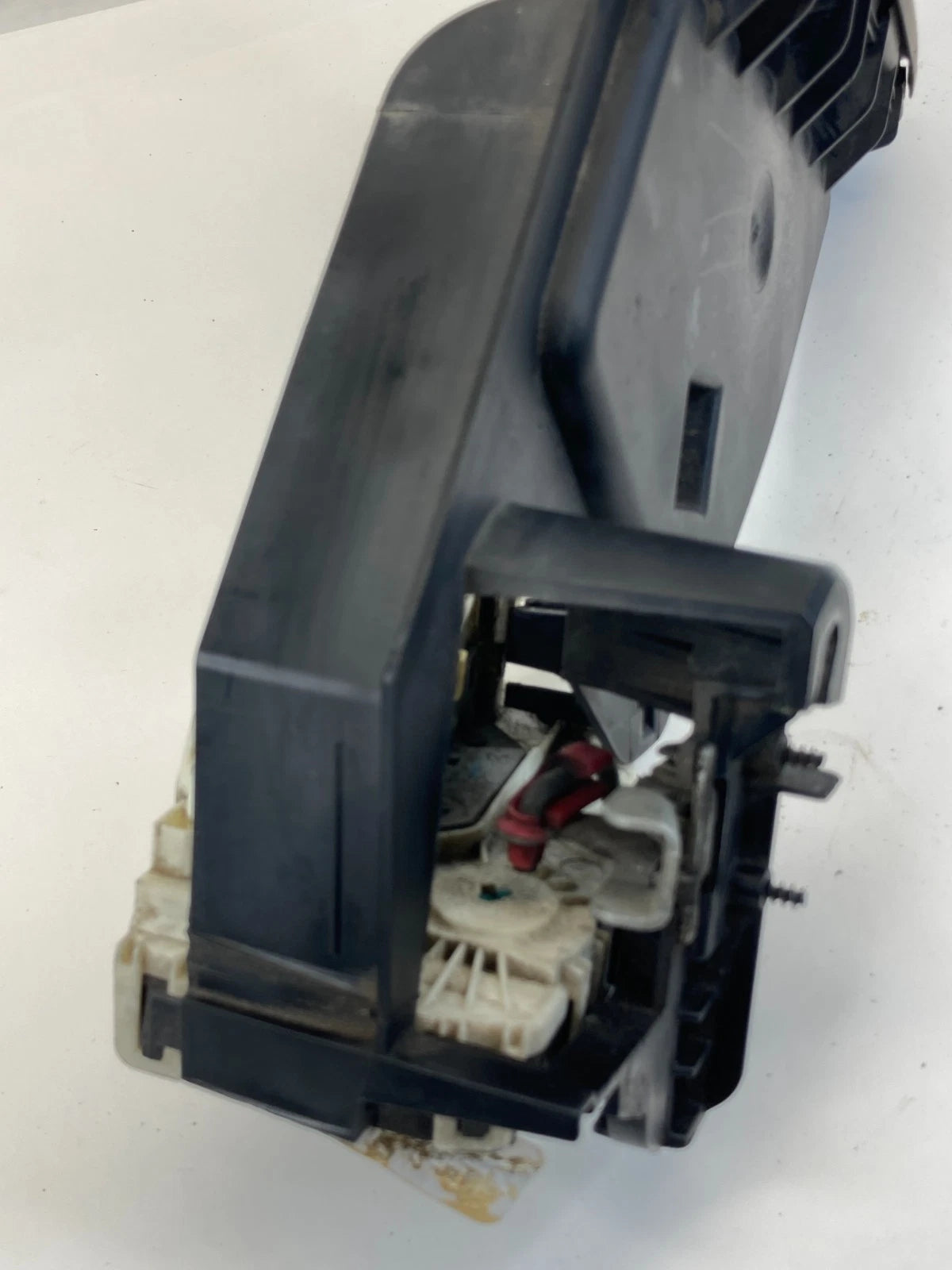 2008-2012 JEEP LIBERTY REAR RIGHT DOOR LOCK LATCH RELEASE ACTUATOR 04589278AH