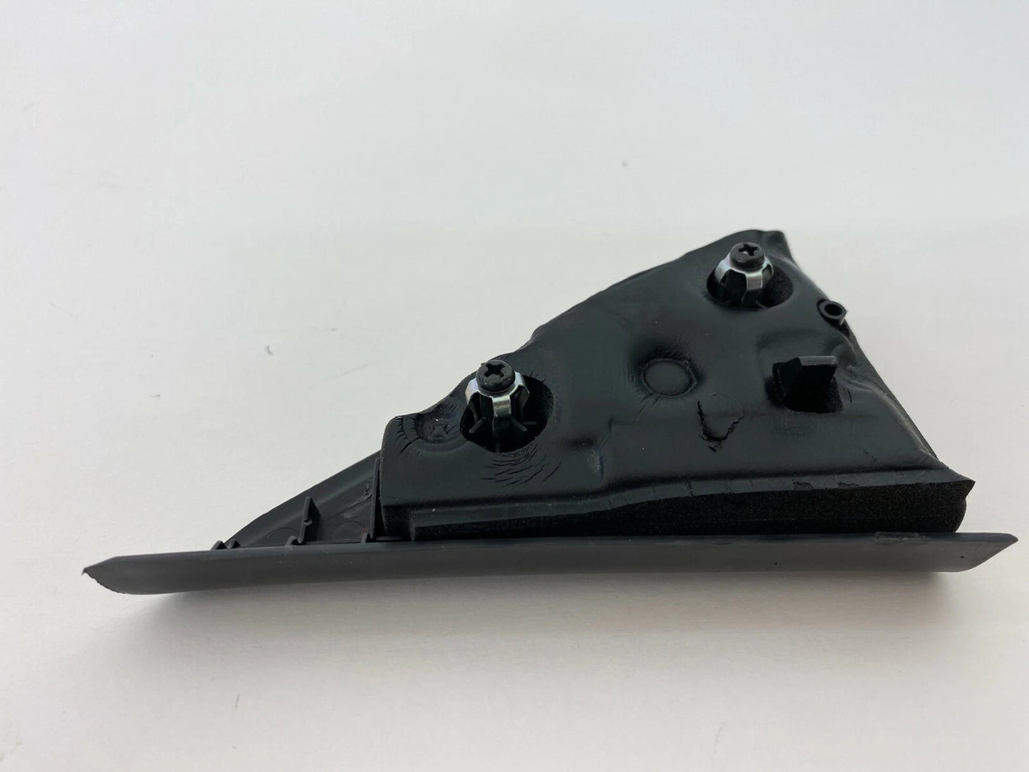 06-11 HYUNDAI AZERA REAR LEFT INNER DOOR DELTA CORNER COVER TRIM 83910-3L000 LH