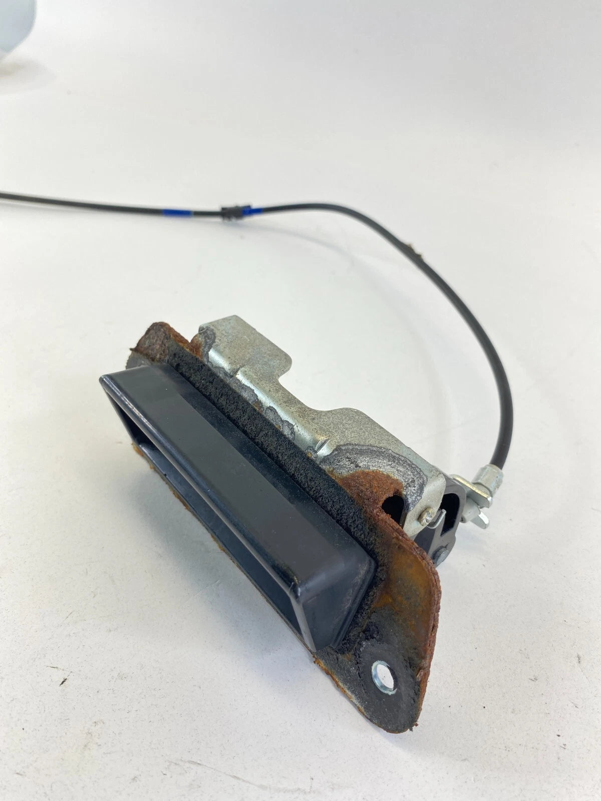 2003-2008 HONDA PILOT EXTERIOR LIFTGATE TAILGATE TRUNK HANDLE RELEASE OEM